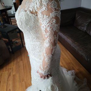 Wedding dress
